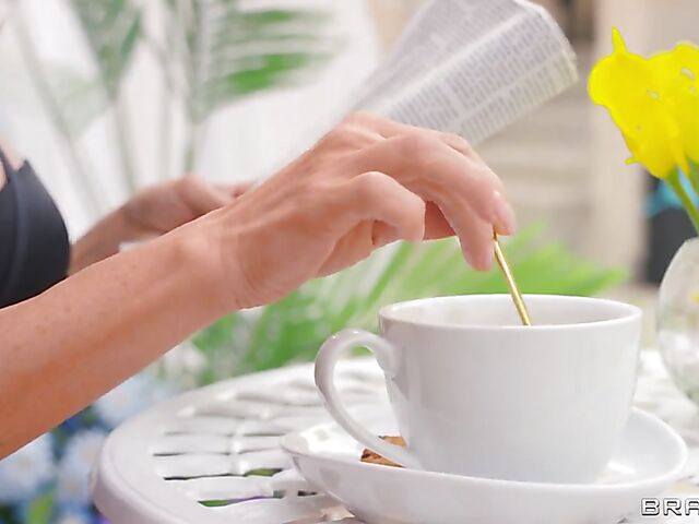 Big titted MILF pornstar Alexis Fawx as a black widow who wants to fuck