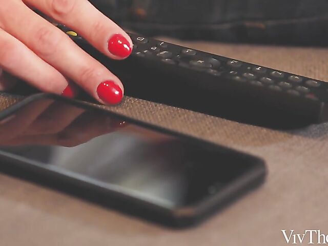 Sensual lesbian pussy eating with Ophelia Dust and Dolly Diore