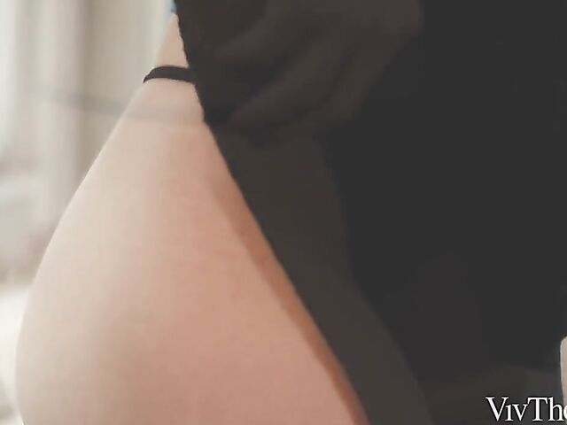 Sensual lesbian pussy eating with Ophelia Dust and Dolly Diore