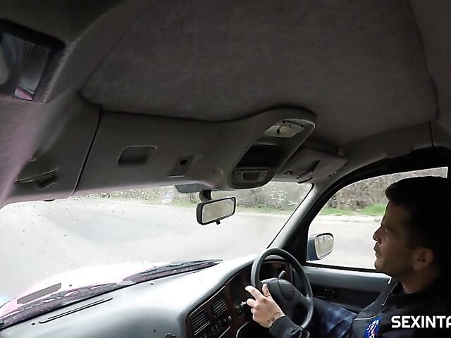 Czech taxi sex with slutty blonde Karol Lilien