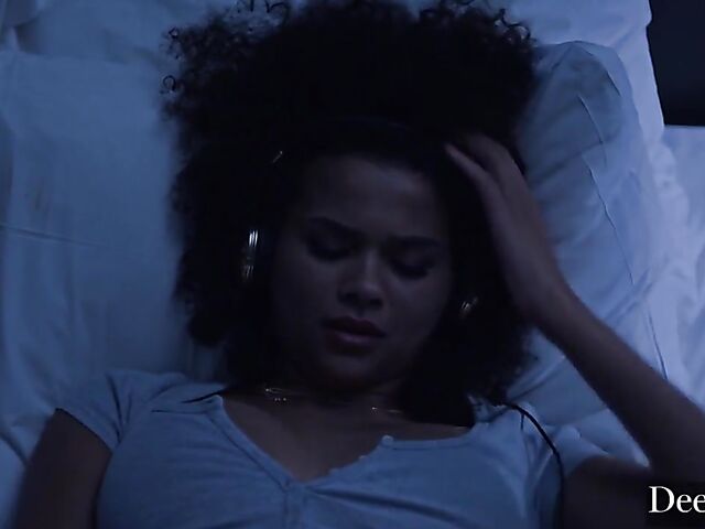 Alina Ali & Skye Blue - Kinky interracial threesome dream