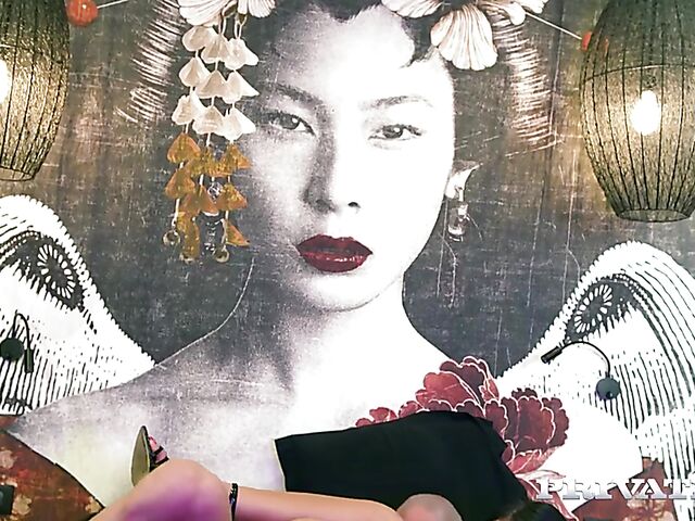 Zarah Star - Hot brunette fuck in Paris