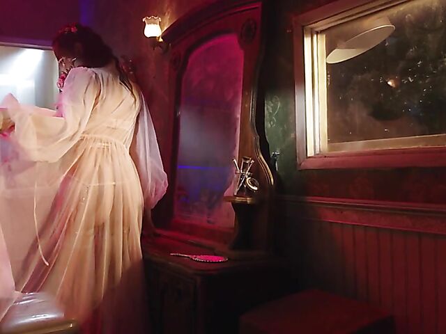 Aubree Valentine - Classy babe masturbation solo