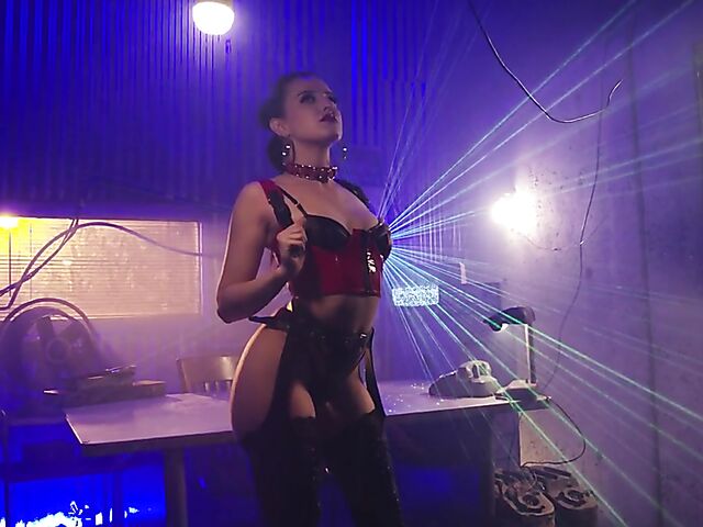 Aubree Valentine - Classy babe masturbation solo