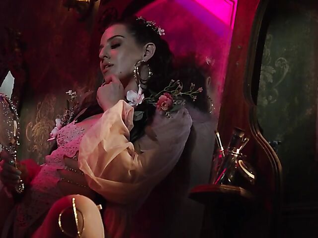 Aubree Valentine - Classy babe masturbation solo