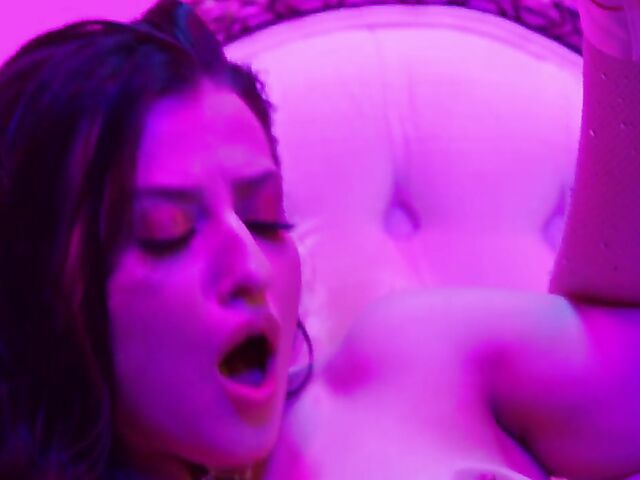 Aubree Valentine - Classy babe masturbation solo