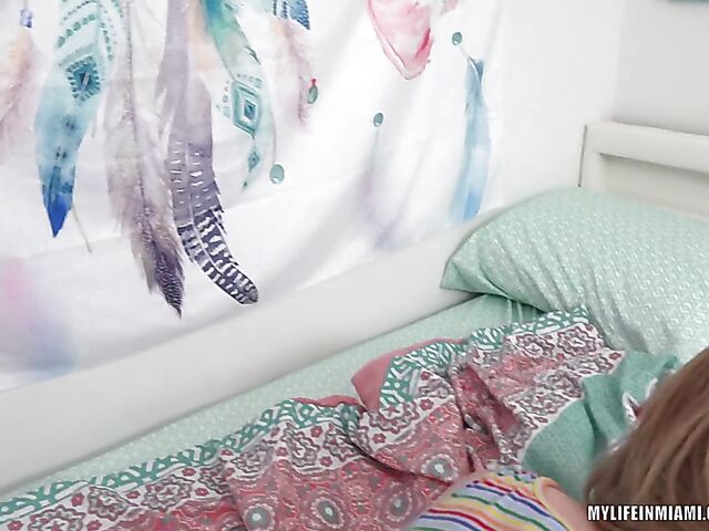 Sex POV with pierced nipple girl Savannah Siren in her room