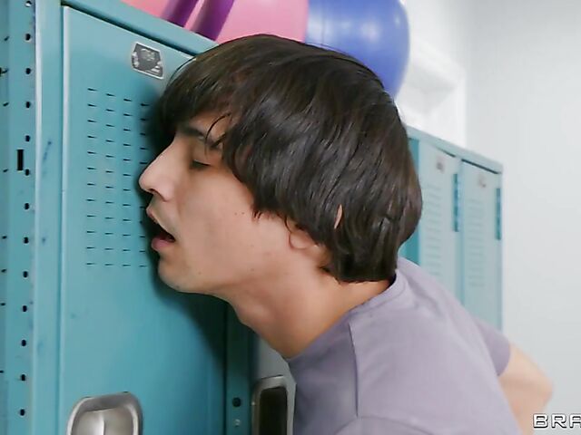 Misty Stone & September Reign - White peeping boy and two ebony FFM 3some in the locker room