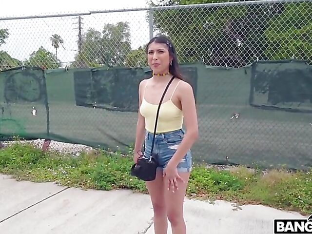 Penelope Woods - Petite latina teen anal ride