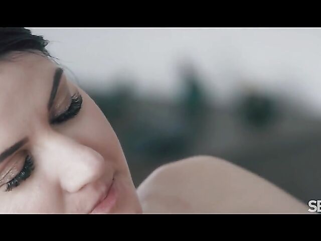 Hot sex moments with sensual brunette Melany Mendes