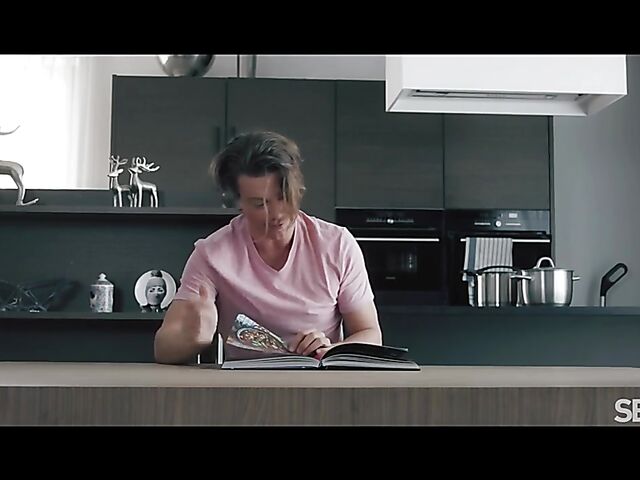 Hot sex moments with sensual brunette Melany Mendes