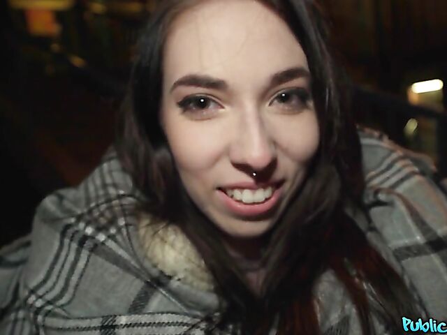 Public agent fucks pierced brunette Giada POV style after dark