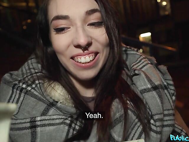 Public agent fucks pierced brunette Giada POV style after dark