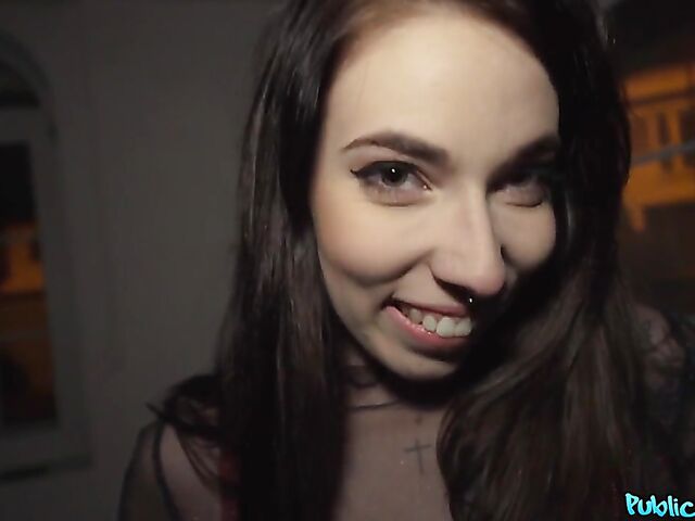 Public agent fucks pierced brunette Giada POV style after dark
