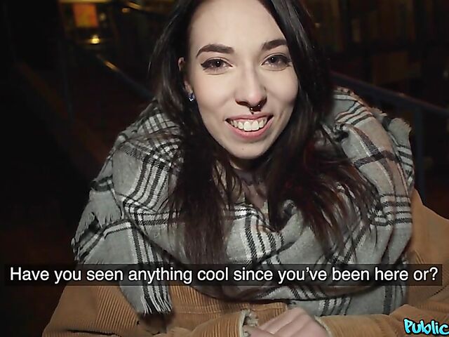 Public agent fucks pierced brunette Giada POV style after dark