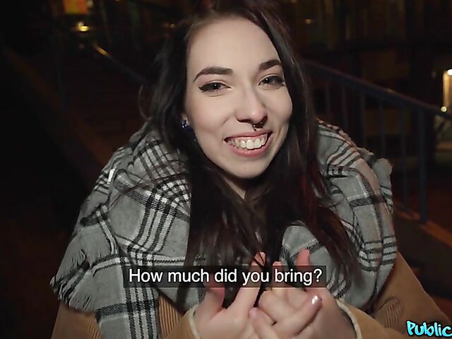 Public agent fucks pierced brunette Giada POV style after dark