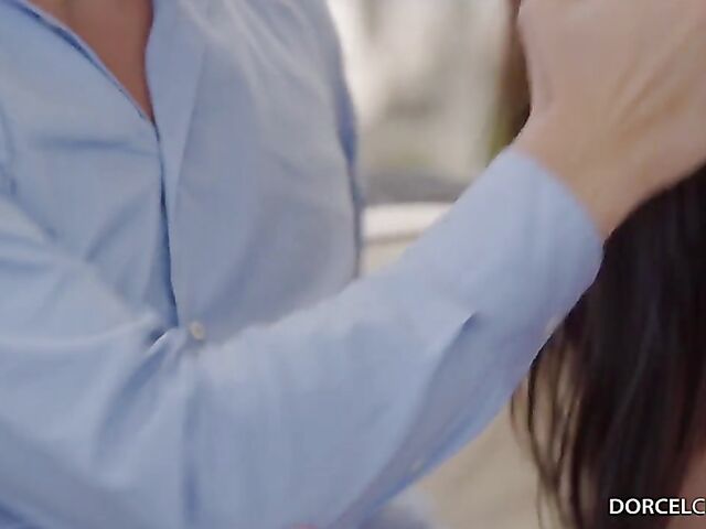 Hot threesome with beautiful brunette Clea Gaultier in her new house