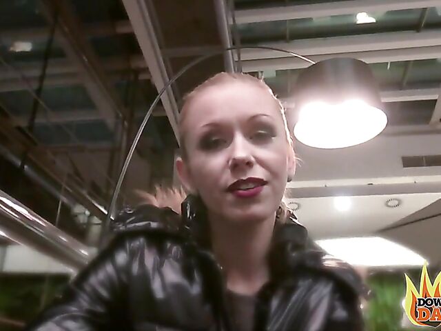 Blonde threesome POV with playful babes Linda Summer and Lucy Shine