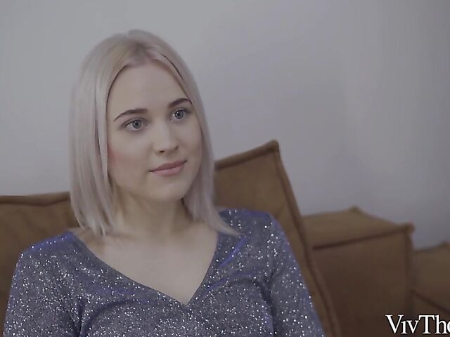 Viksi & Nikki Hill - Russian lesbian blonde's birthday present