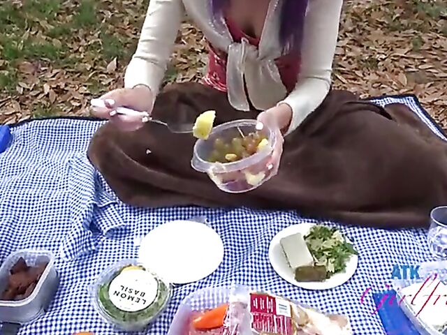 Virtual date with naughty ATK girlfriend Lily Adams