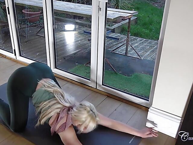 Yoga blowjob and cum on glasses with fit blonde Gina Varney