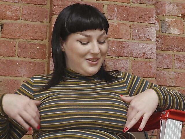 Chubby Ginny finger squirt on the ladder