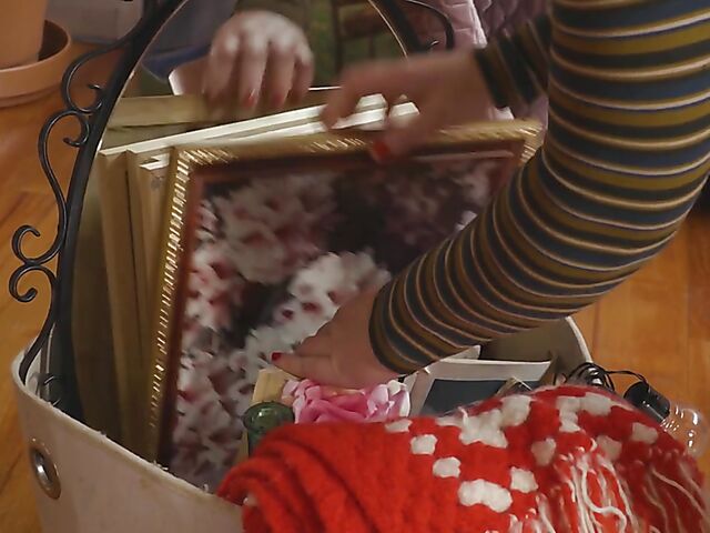 Chubby Ginny finger squirt on the ladder