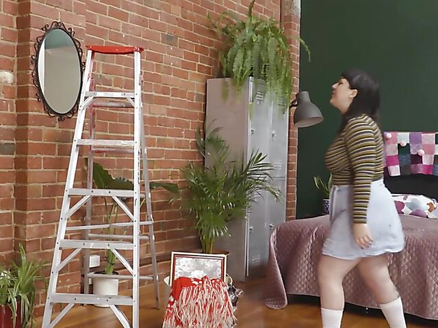 Chubby Ginny finger squirt on the ladder