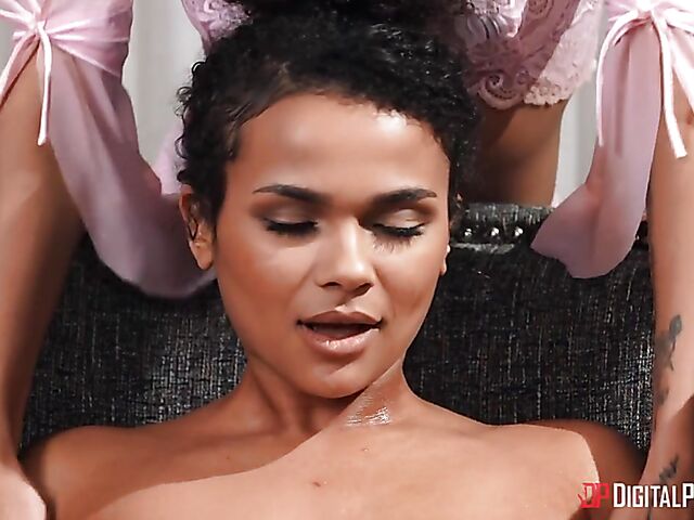 Ebony lesbians Scarlit Scandal and Alina Ali share a cucumber