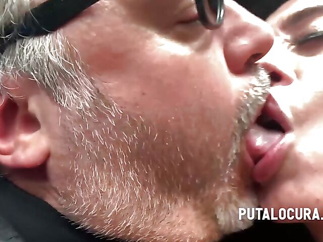 Torbe fucks the hell out of hot Colombian MILF Linda Gonzalez