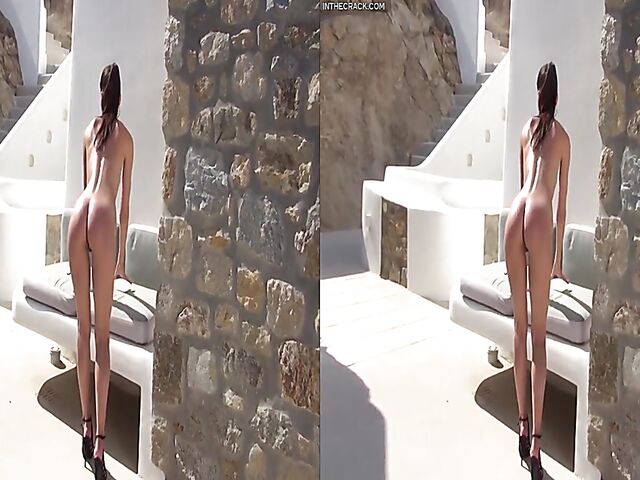 Perfect Lilu Moon posing and fingering her beautiful ass in the sun in VR 3D
