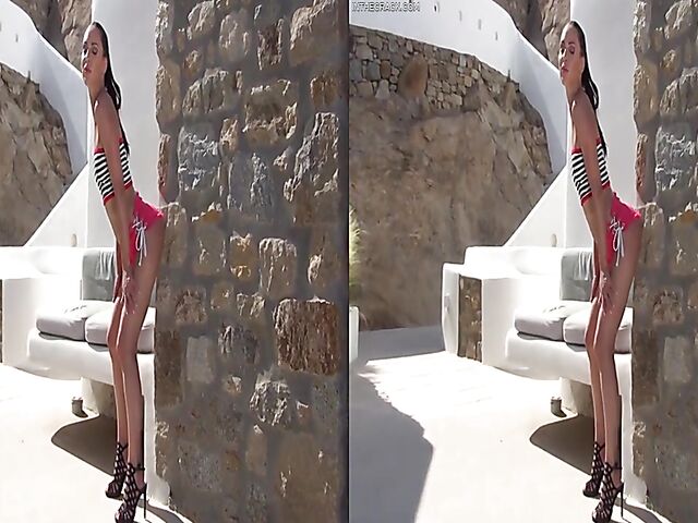 Perfect Lilu Moon posing and fingering her beautiful ass in the sun in VR 3D