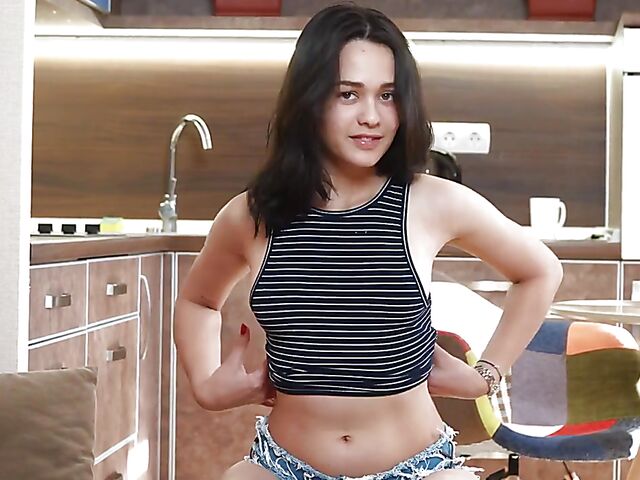 Michelle Can - Cute brunette fingering solo