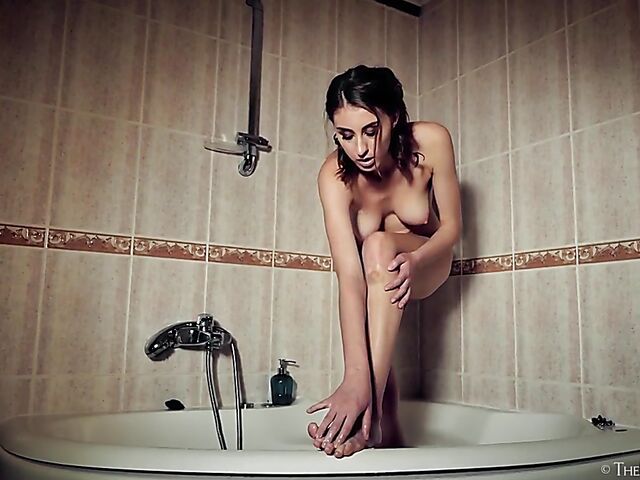 Erotic bathroom masturbation with lovely Lina