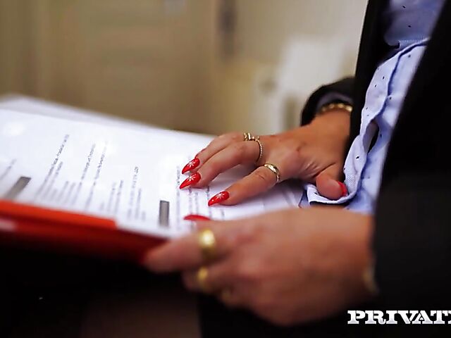 Hardcore job interview with german MILF Dirty Priscilla