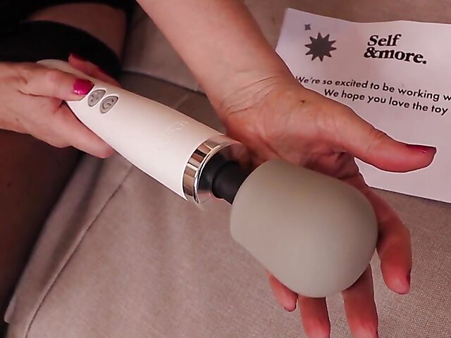 Mature couple Amy and JR use a magic wand for the first time