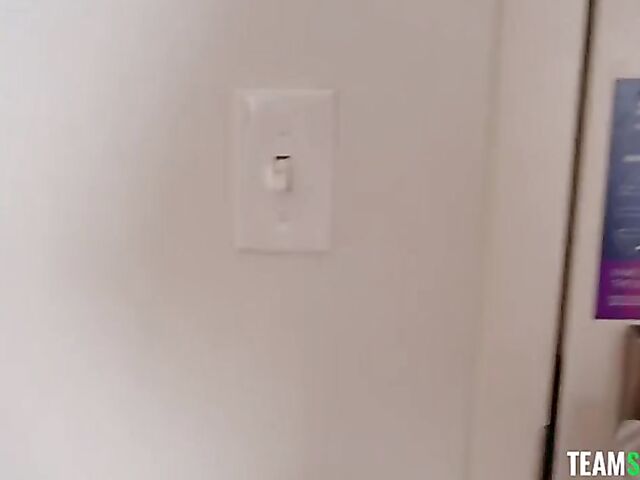 She's a new pornstar and her name is Ailee Anne