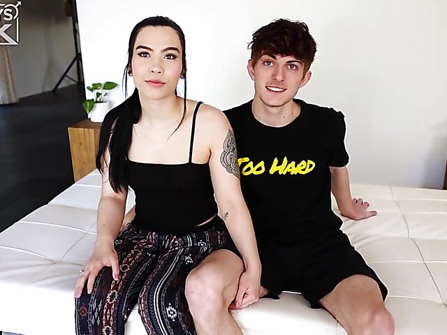 Skinny guy Bryce Kelly and his tiny tits girlfriend Alyssa Amythest