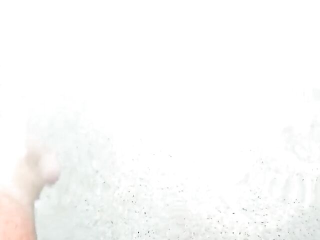 Pizza delivery girl Marilyn Johnson comes in to get her pink pussy pounded