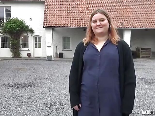 Manon - 21-year-old French BBW anal fucked