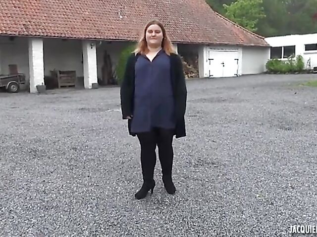 Manon - 21-year-old French BBW anal fucked