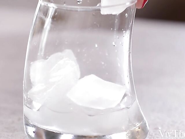 Lesbian babes Subil Arch and Verona Sky melting ice