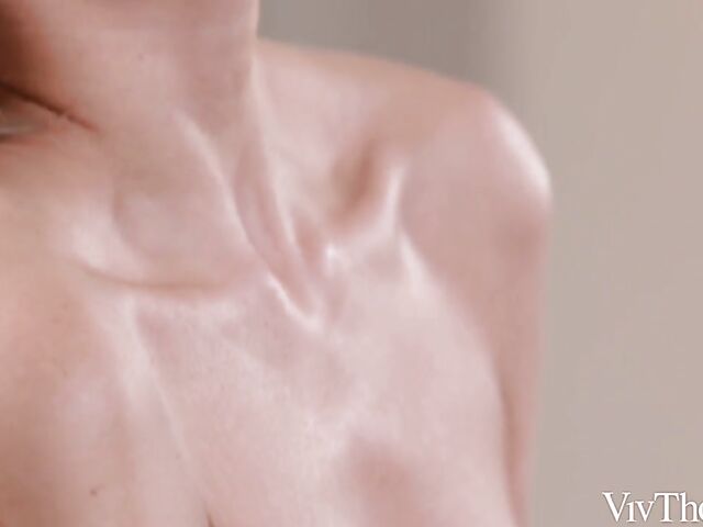 Lesbian babes Subil Arch and Verona Sky melting ice