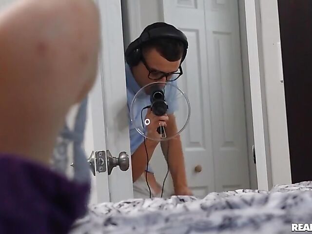 Spying on young asian chick Mina Moon masturbating