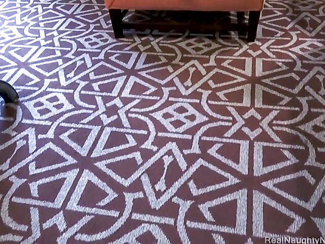 Solo lingerie masturbation with elegant Erin Divine