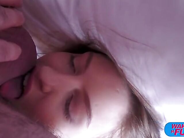 Wake up double penetration with Jayla De Angelis