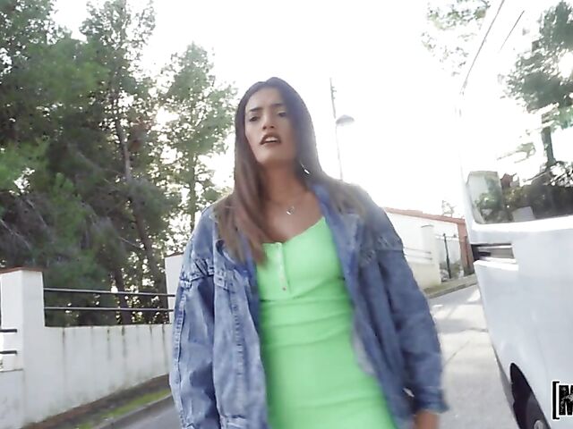 Spanish POV outdoor fuck in a public place with hot Penelope Cross