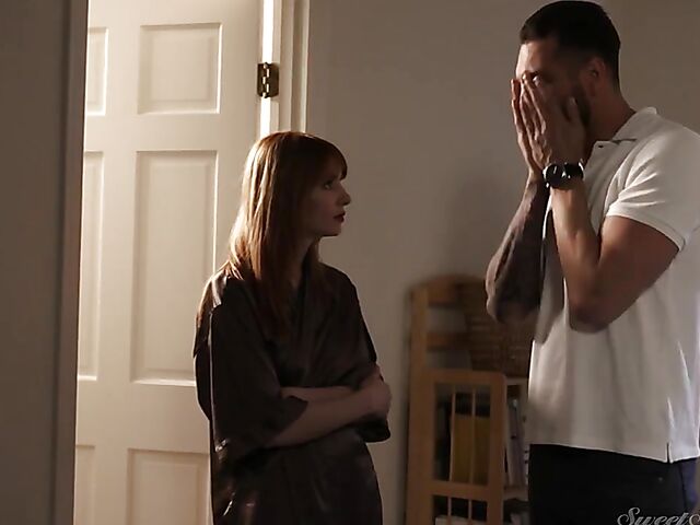 Hot redhead Lacy Lennon was made for it