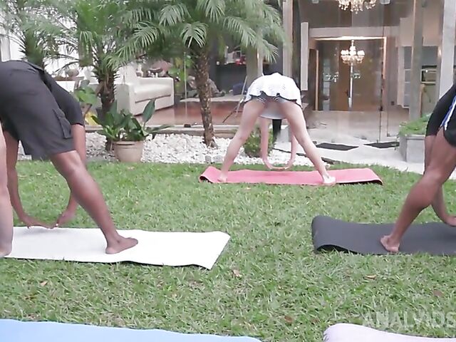 From nude yoga to piss gangbang, ass fucking and fisting with Yenifer CHP