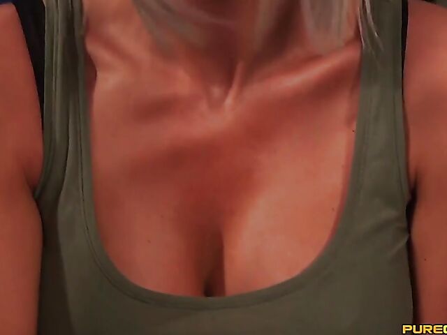 CFNM handjob with three pharmacists Alana Bliss, Lana Harding and Scarlett Rose